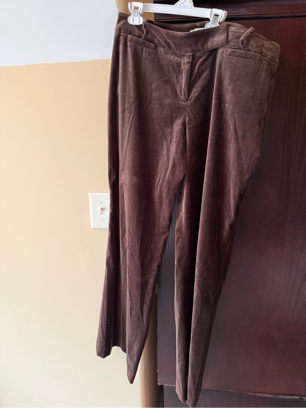 LOFT Women’s chocolate velvet Straight-Leg Pants